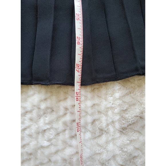 Black Pleated Midi Skirt - Picture 6 of 8